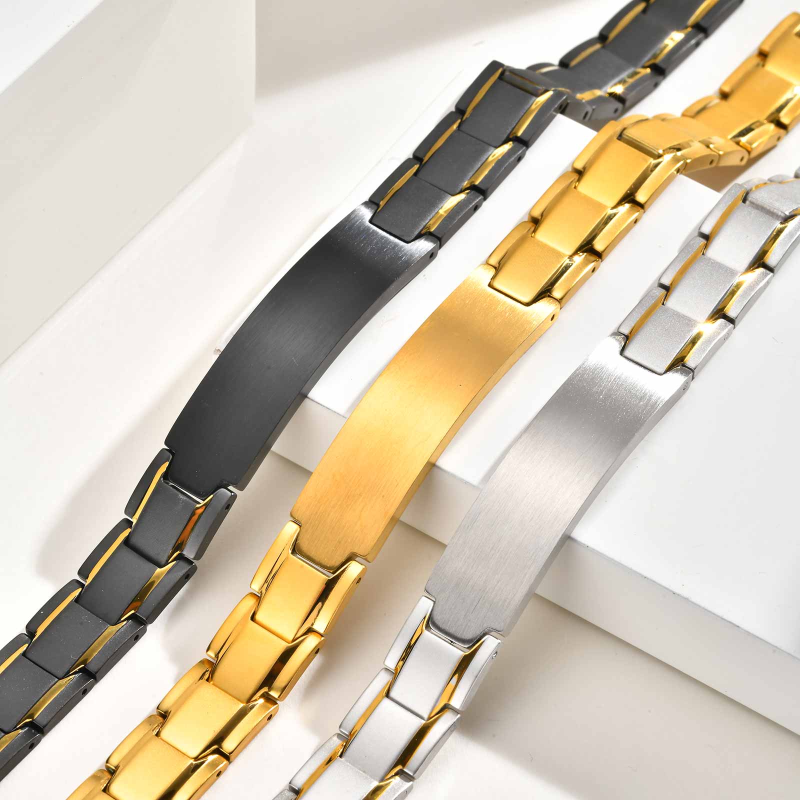 Aangepaste naam tekst gegravee - Jewelry Watches For Men recensie en prijs